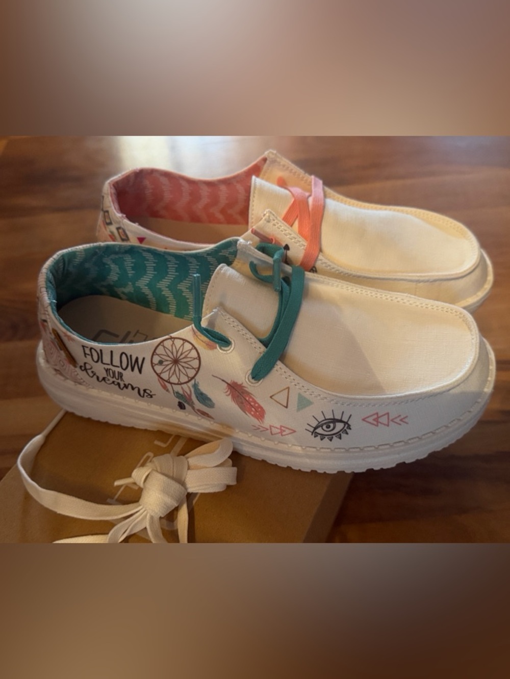 Hey Dude Wendy Doodle Star White Flats - Picture 3 of 14